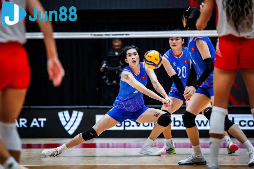 Thanh Thúy và các đồng đội có màn trình diễn quả cảm trước Ba Lan, đội tuyển số 3 thế giới Thanh Thúy và các đồng đội có màn trình diễn quả cảm trước Ba Lan, đội tuyển số 3 thế giới