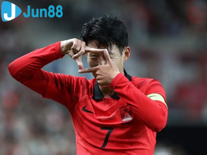 Dù đã qua thời kỳ đỉnh cao phong độ, nhưng Son Heung-Min vẫn là niềm hy vọng số 1 trên hàng công của Hàn Quốc ở thời điểm này (Ảnh: The Independent) Dù đã qua thời kỳ đỉnh cao phong độ, nhưng Son Heung-Min vẫn là niềm hy vọng số 1 trên hàng công của Hàn Quốc ở thời điểm này (Ảnh: The Independent)