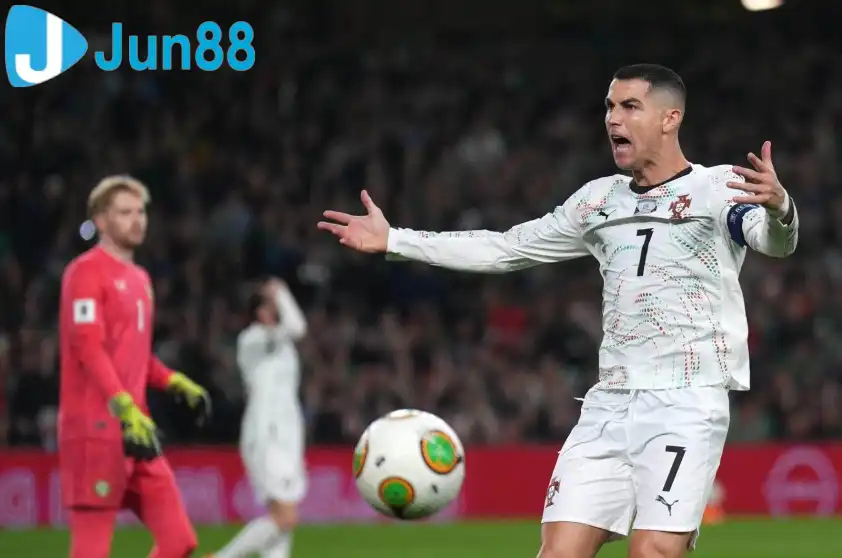 Ronaldo có thể vẫn phải thi hành án cấm thi đấu, nếu FIFA bị các liên đoàn kiện ngược vì quyết định trên. Ronaldo có thể vẫn phải thi hành án cấm thi đấu, nếu FIFA bị các liên đoàn kiện ngược vì quyết định trên.